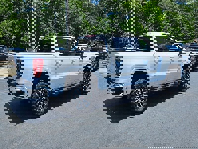 Used 2024 GMC Sierra 1500 AT4 w/ AT4 Preferred Package image 13