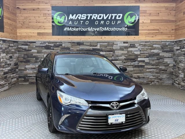 Used 2016 Toyota Camry XLE w/ Moonroof Package FWD video 2