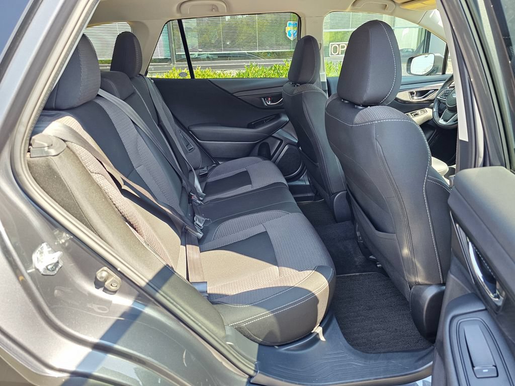 Used 2023 Subaru Outback Premium AWD/4WD image 12