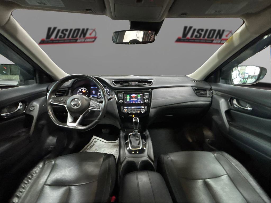 Used 2018 Nissan Rogue SL w/ Premium Package image 25