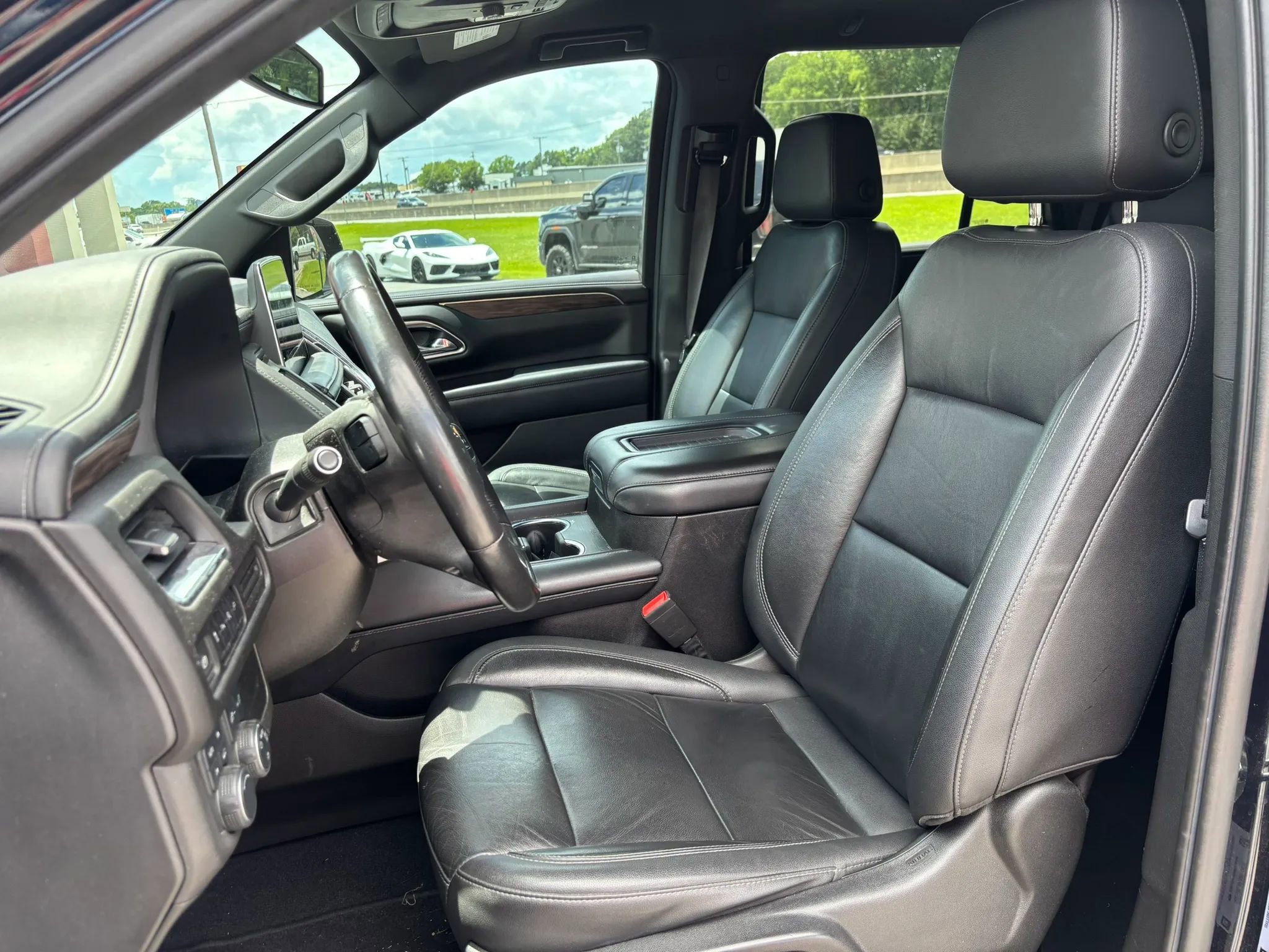 Used 2021 Chevrolet Tahoe LT AWD/4WD image 12