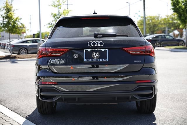 Certified 2025 Audi Q3 2.0T Premium w/ Convenience Package AWD/4WD image 9