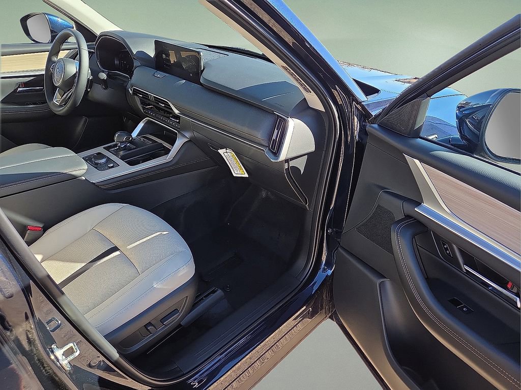 New 2026 MAZDA CX-90 Plug-In Hybrid w/ Preferred image 11