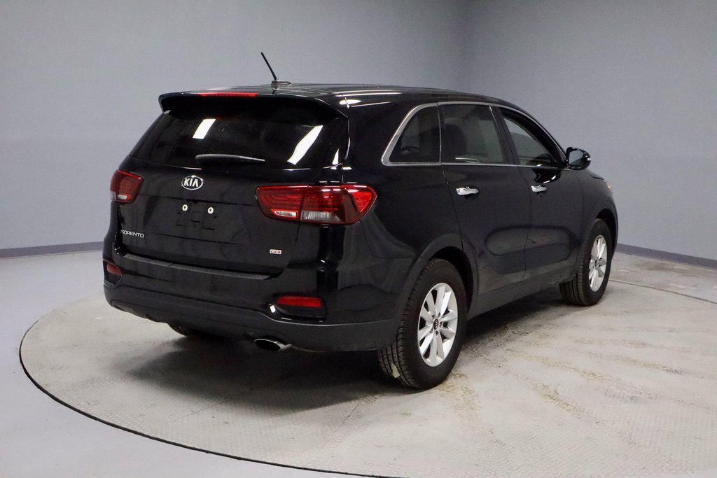Used 2019 Kia Sorento LX image 11