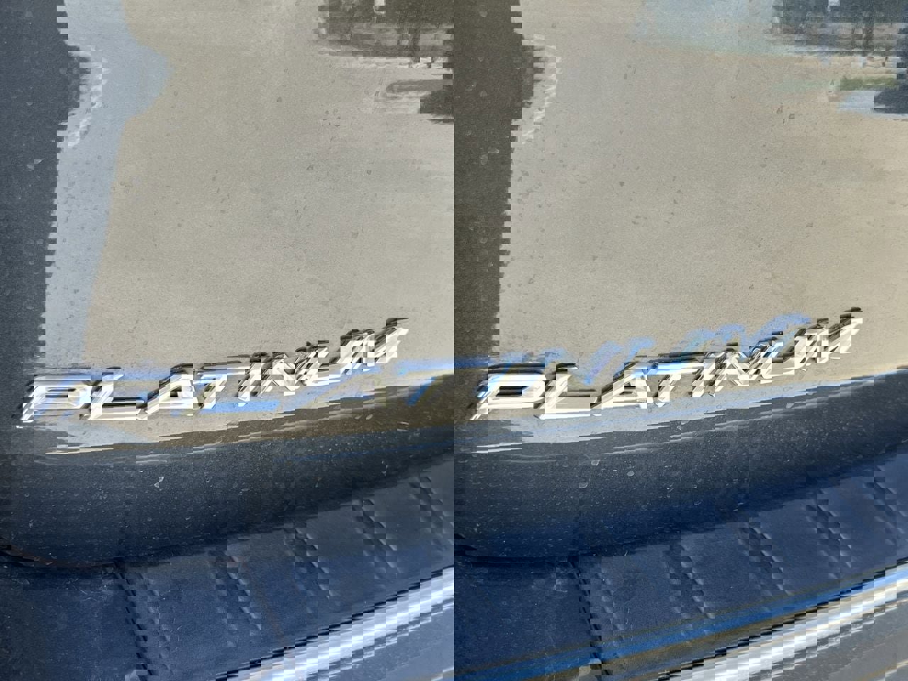 Used 2022 Ford Explorer Platinum w/ Equipment Group 601A image 6