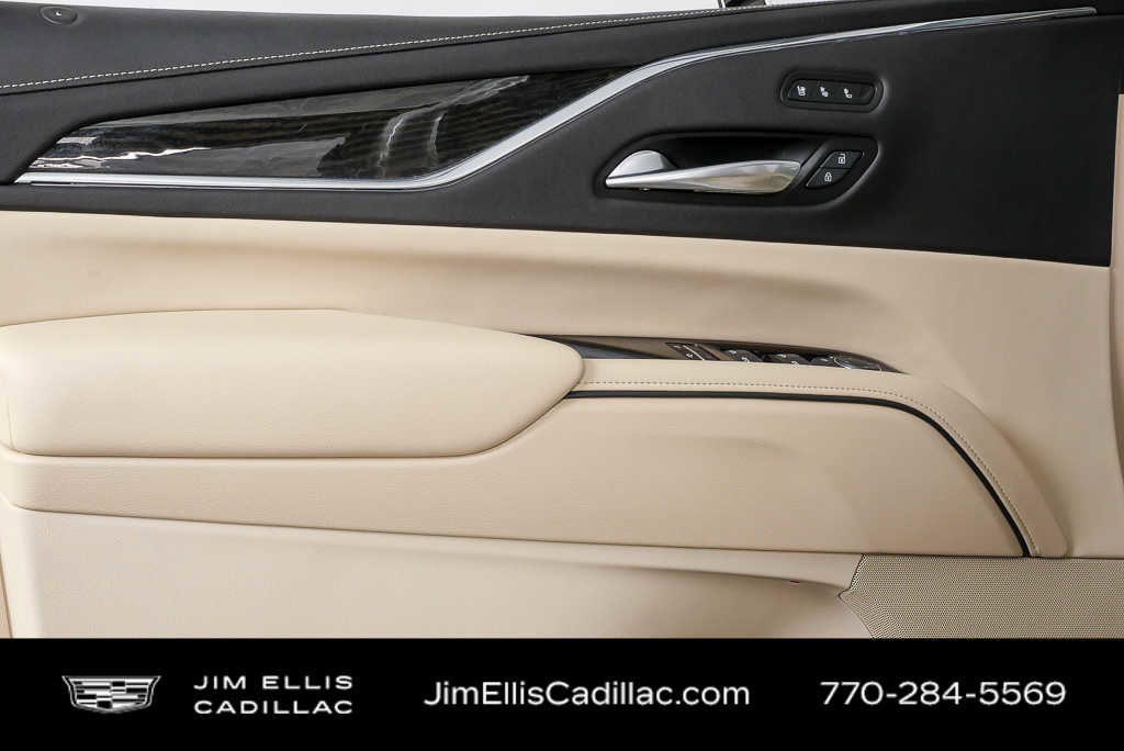 Used 2024 Cadillac Escalade Premium Luxury image 6