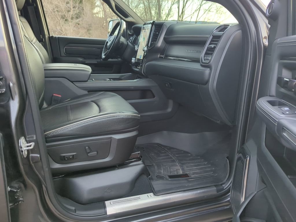 Used 2022 RAM 2500 Limited image 40