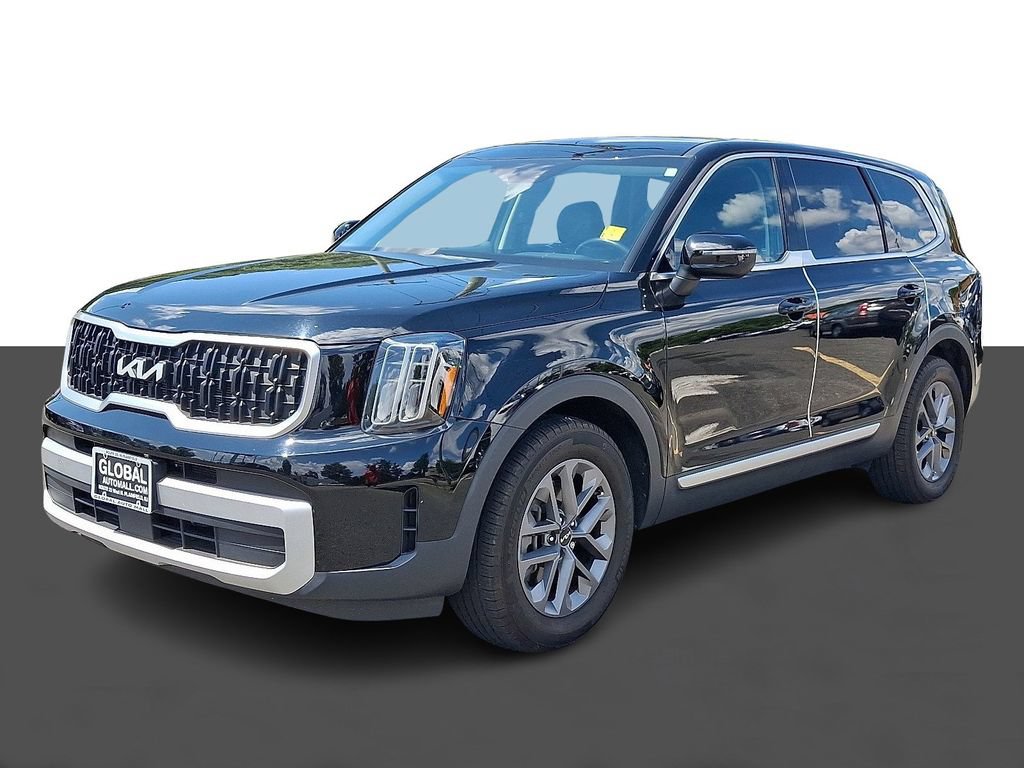 Used 2024 Kia Telluride LX AWD/4WD image 3