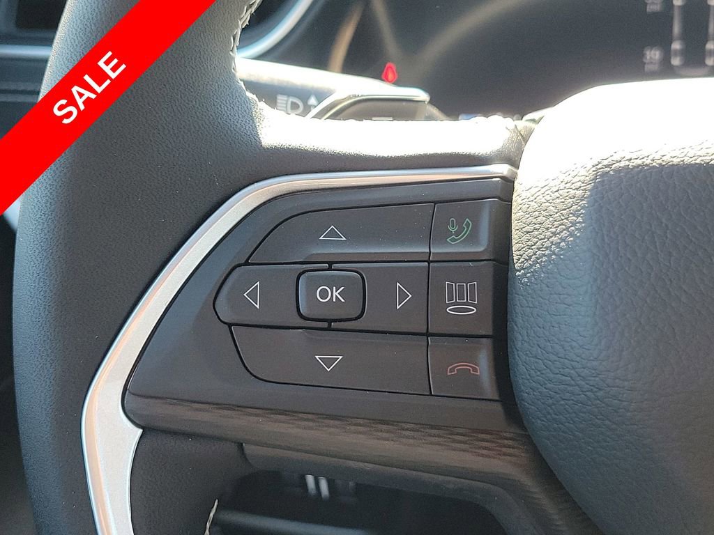 New 2025 Jeep Grand Cherokee L Laredo w/ Luxury Tech Group I image 28