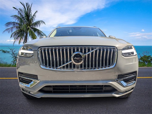New 2025 Volvo XC90 B6 Plus w/ Protection Package Premier image 8