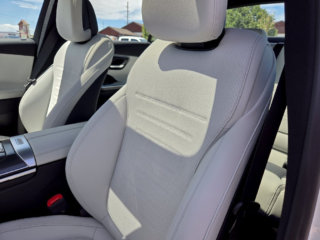 New 2026 Mercedes-Benz C 300 4MATIC Sedan image 13