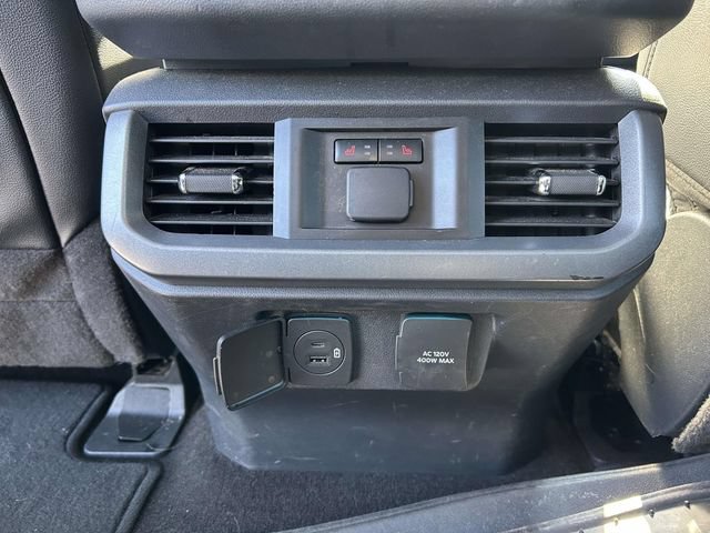 Used 2022 Ford F150 Lariat w/ Equipment Group 502A High AWD/4WD image 14