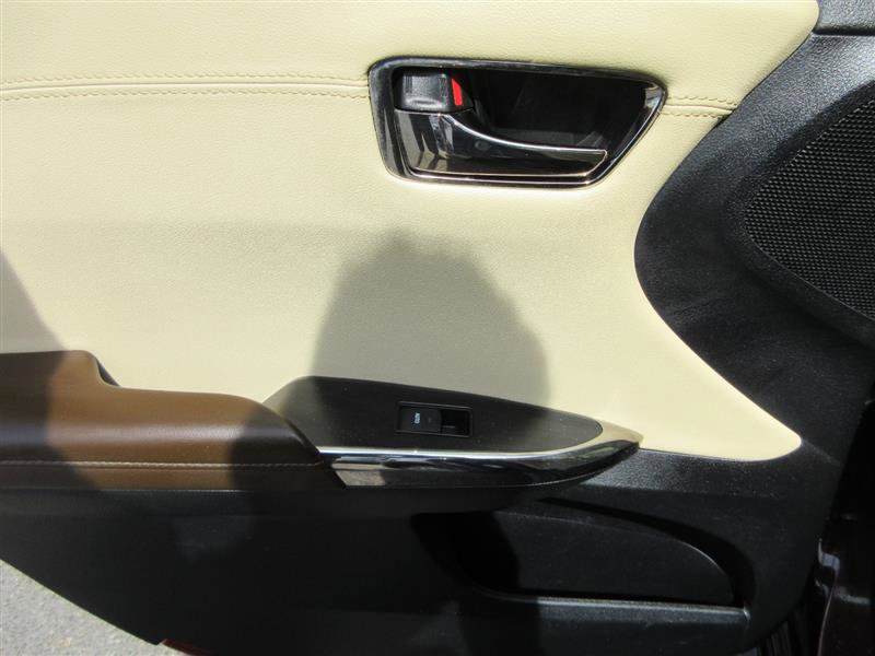 Used 2015 Toyota Avalon XLE Touring image 25