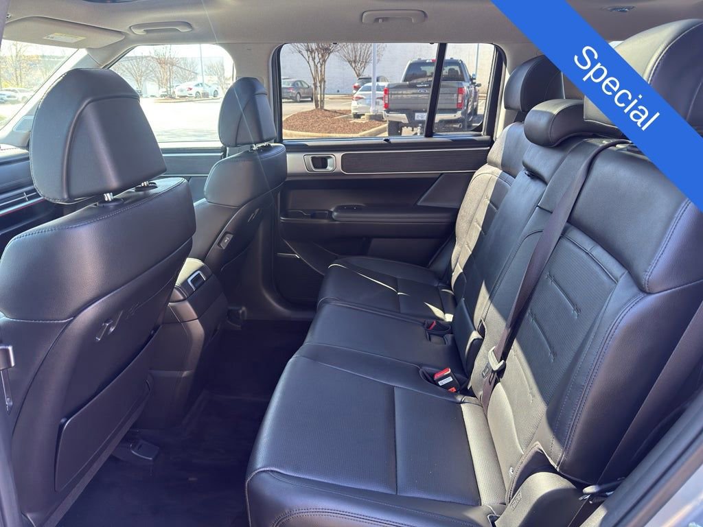 Used 2024 Hyundai Santa Fe Limited image 8