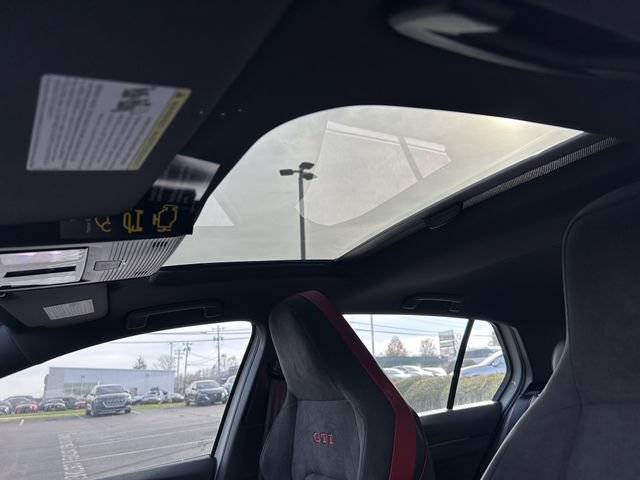 New 2026 Volkswagen GTI SE FWD image 23