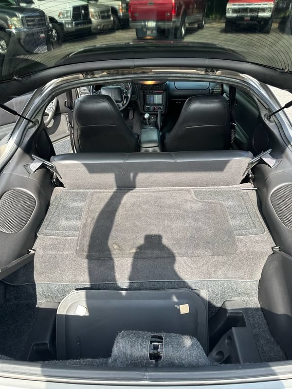 Used 2001 Chevrolet Camaro Z28 w/ SS Performance/Appearance Pkg RWD image 15