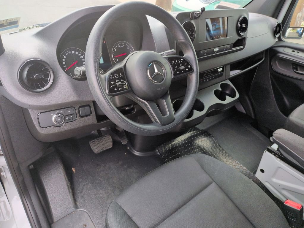 Used 2023 Mercedes-Benz Sprinter 144 Cargo image 9