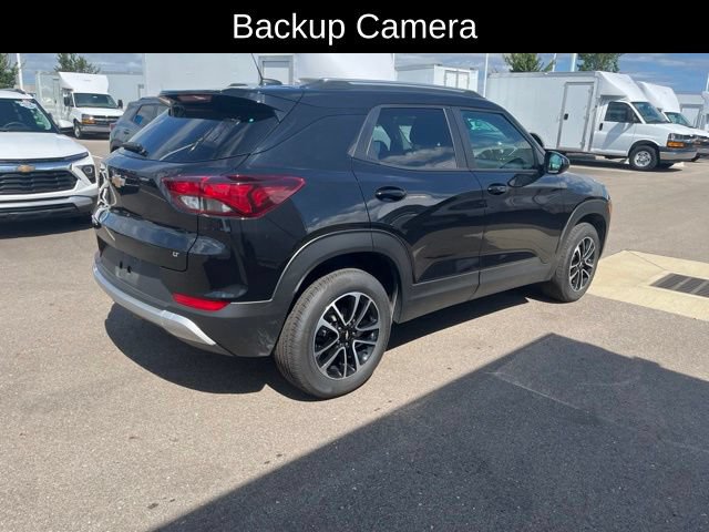 Used 2025 Chevrolet TrailBlazer LT AWD/4WD image 5