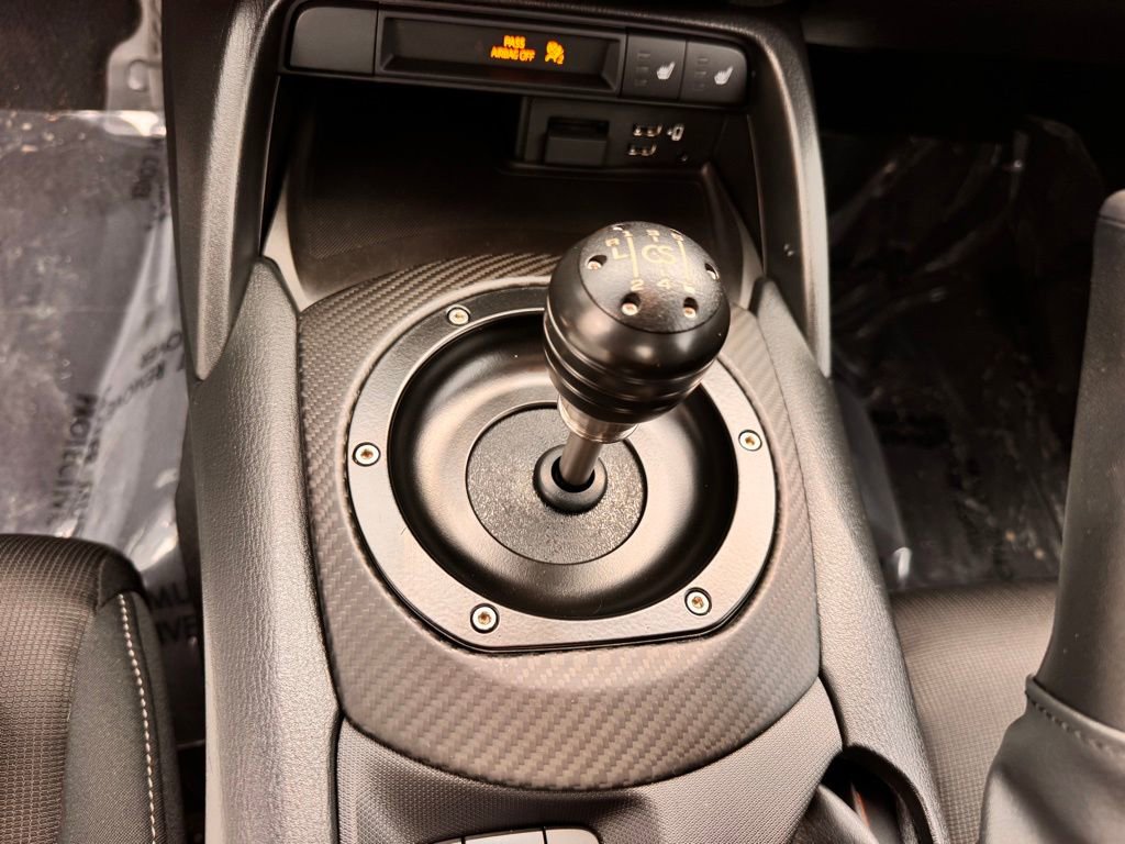 Used 2021 MAZDA MX-5 Miata Club RWD image 27