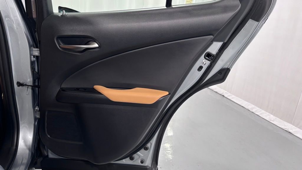 Used 2023 Lexus UX 250h AWD w/ Accessory Package (Z2) image 27