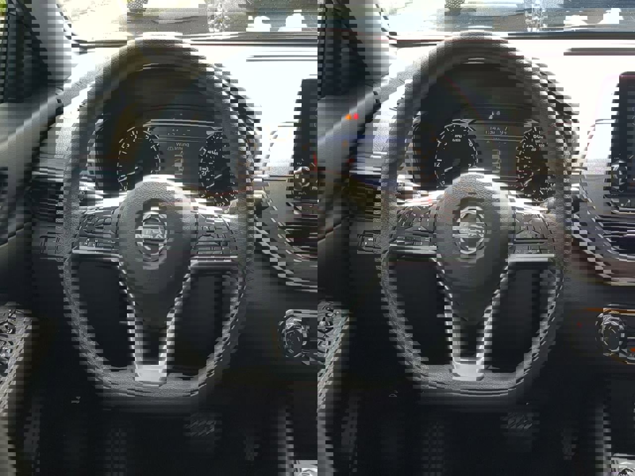 Used 2024 Nissan Altima 2.5 SV image 14