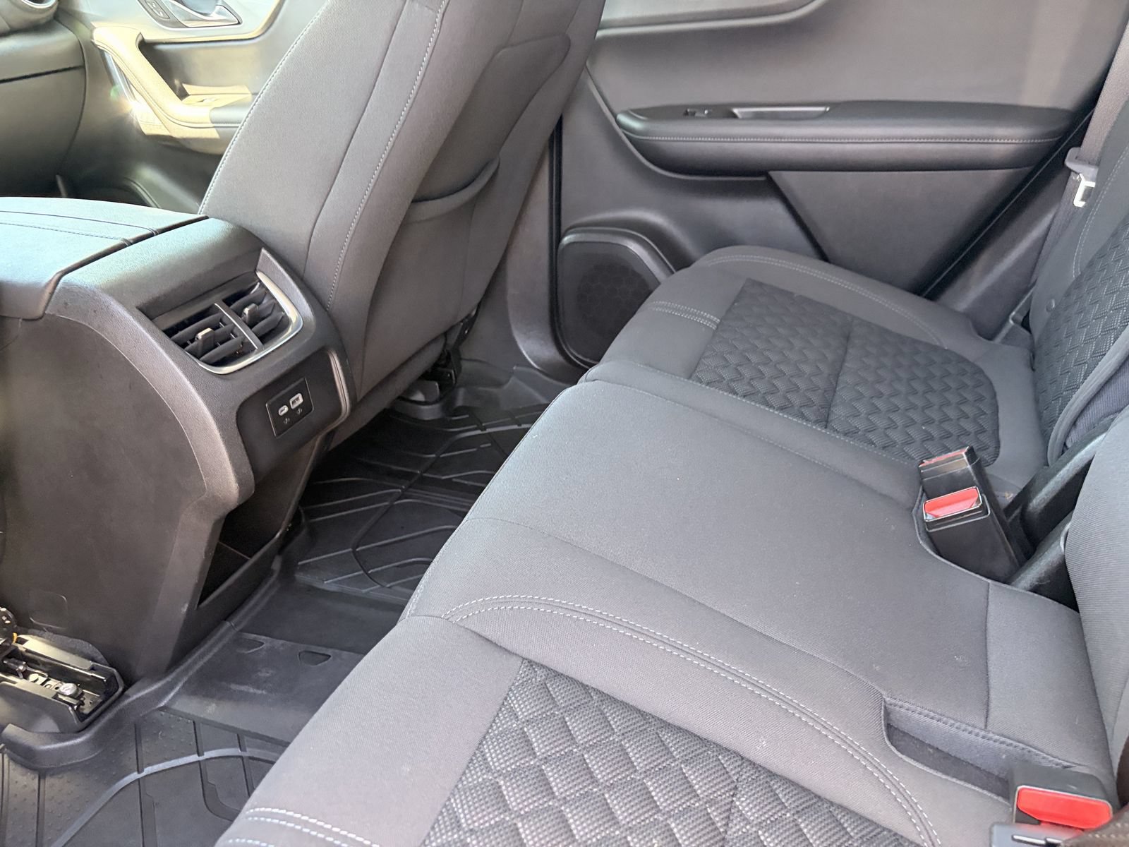 Used 2021 Chevrolet Blazer LT FWD image 13