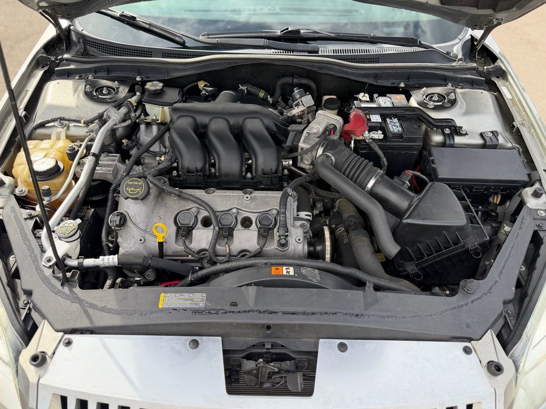 Used 2008 Mercury Milan Premier AWD/4WD image 26