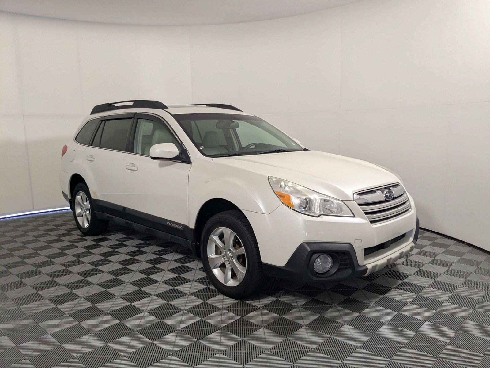 Used 2014 Subaru Outback 2.5i Limited AWD/4WD image 4