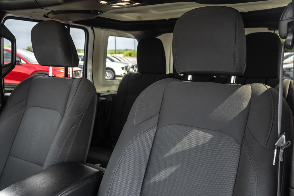 Used 2023 Jeep Wrangler Unlimited Sport AWD/4WD image 13
