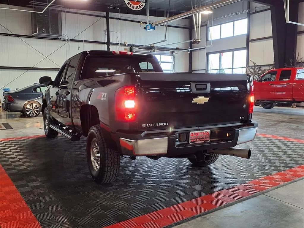 Used 2007 Chevrolet Silverado 2500 LT w/ 1LT Convenience Package image 4