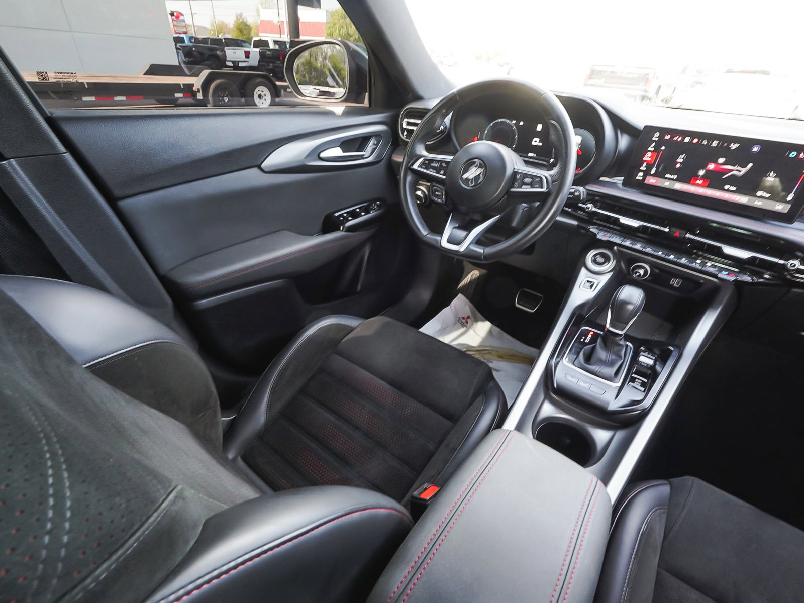 Used 2024 Dodge Hornet GT AWD/4WD image 38