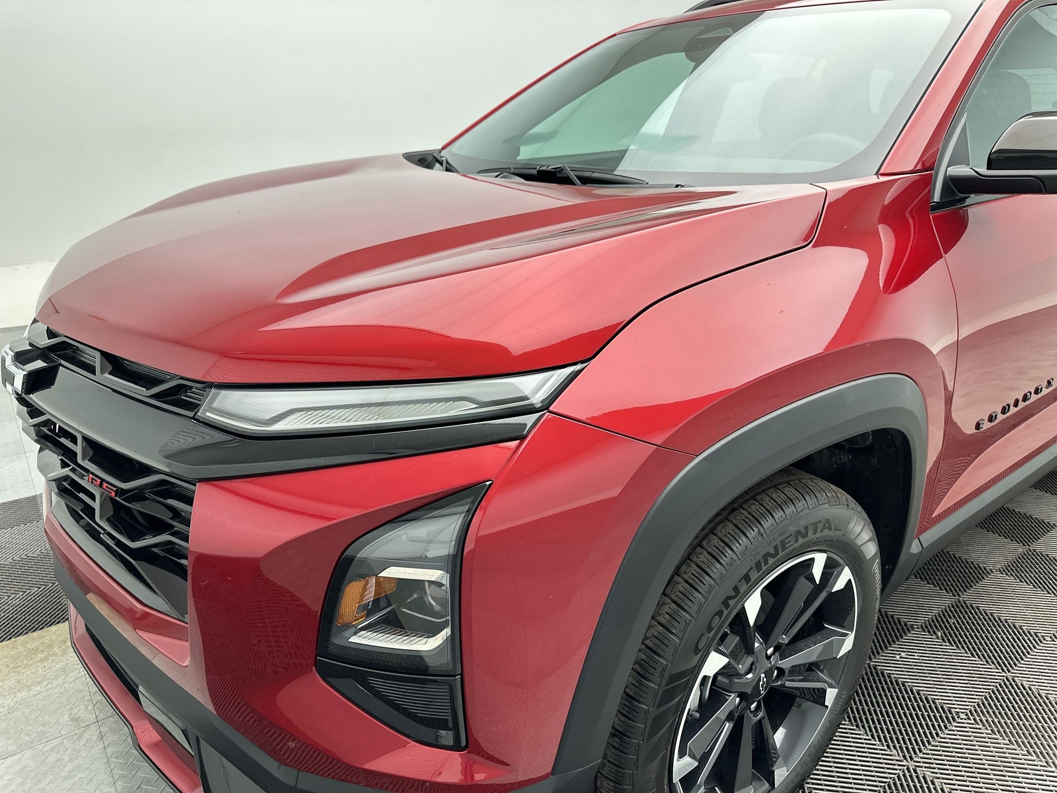 New 2027 Chevrolet Equinox RS w/ LPO, Floor Liner Package AWD/4WD image 28