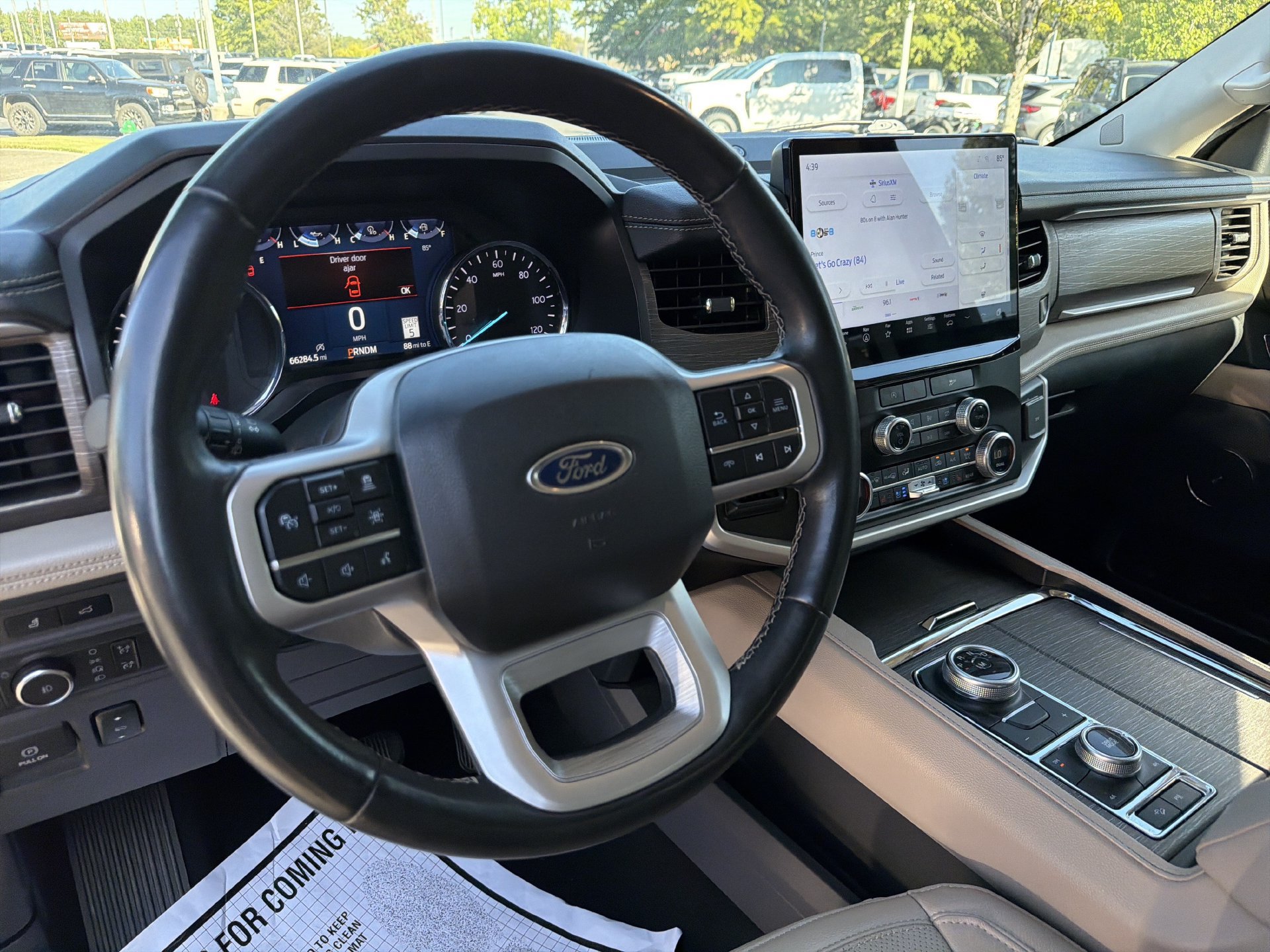 Used 2024 Ford Expedition Max Limited AWD/4WD image 2