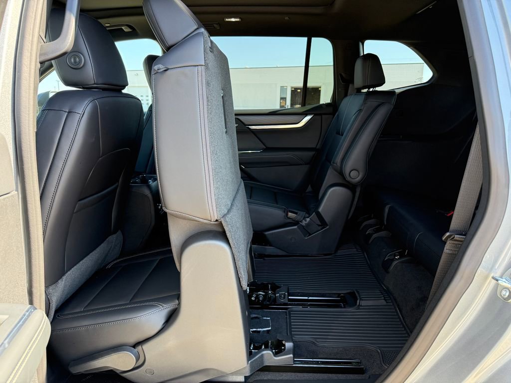 New 2026 GMC Acadia Elevation w/ Black Edition AWD/4WD image 6