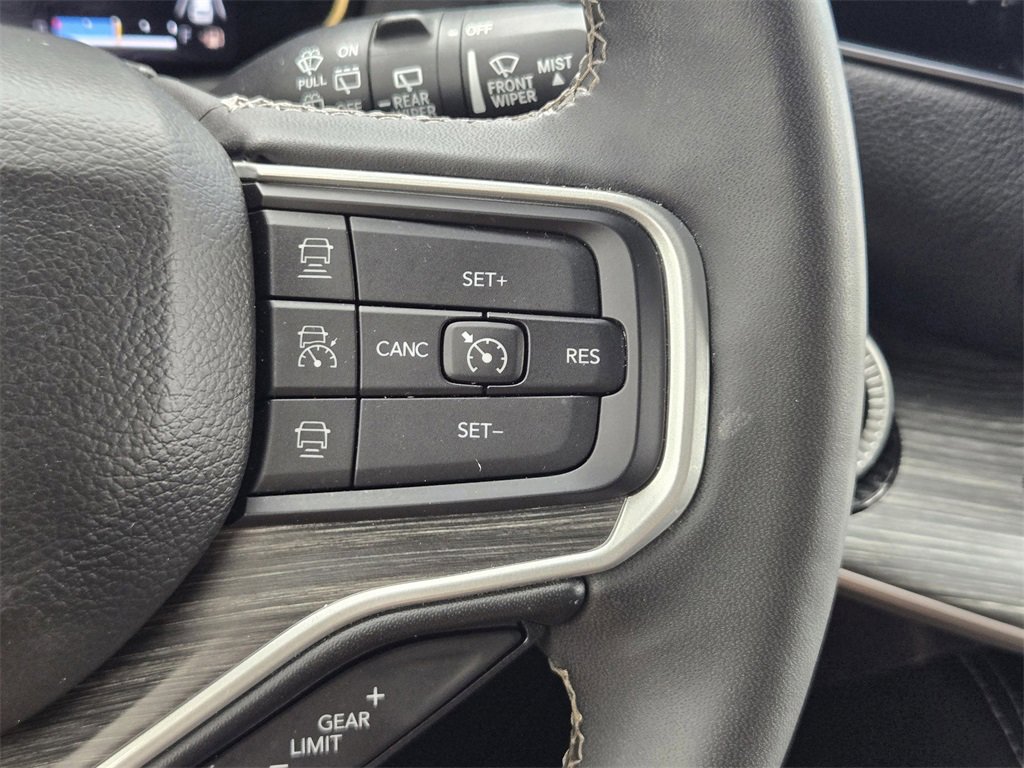 Used 2023 Jeep Wagoneer L Series II image 26