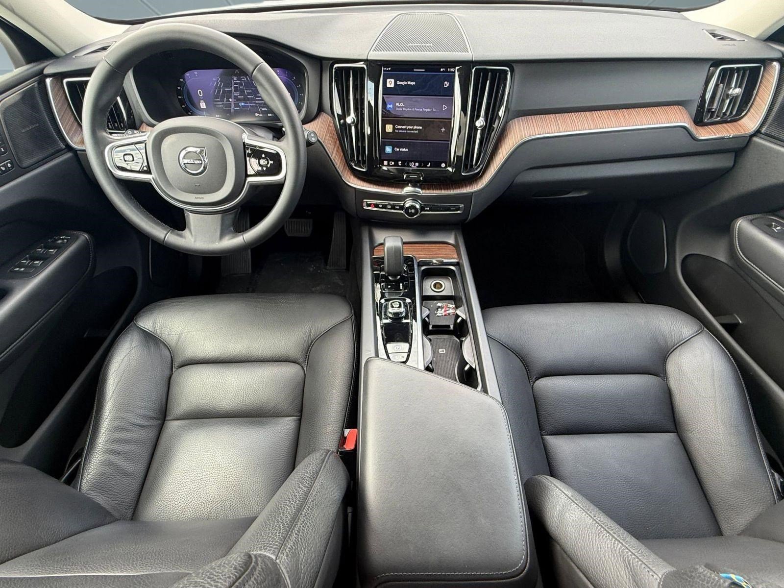 Used 2023 Volvo XC60 B5 Plus w/ Protection Package Premier image 22