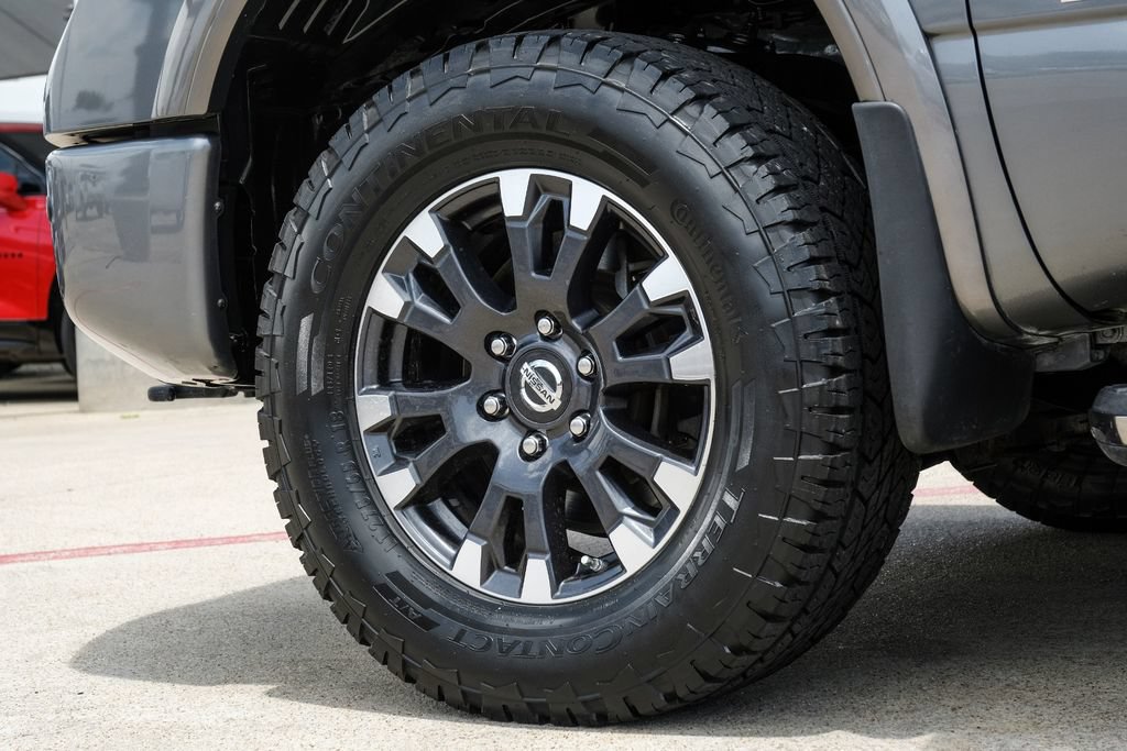 Used 2017 Nissan Titan PRO-4X w/ Pro-4x Convenience Package AWD/4WD image 64