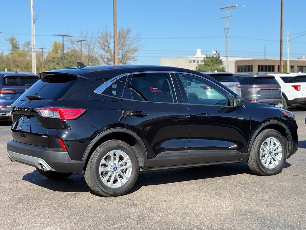 Used 2022 Ford Escape SE w/ Cold Weather Package AWD/4WD image 29