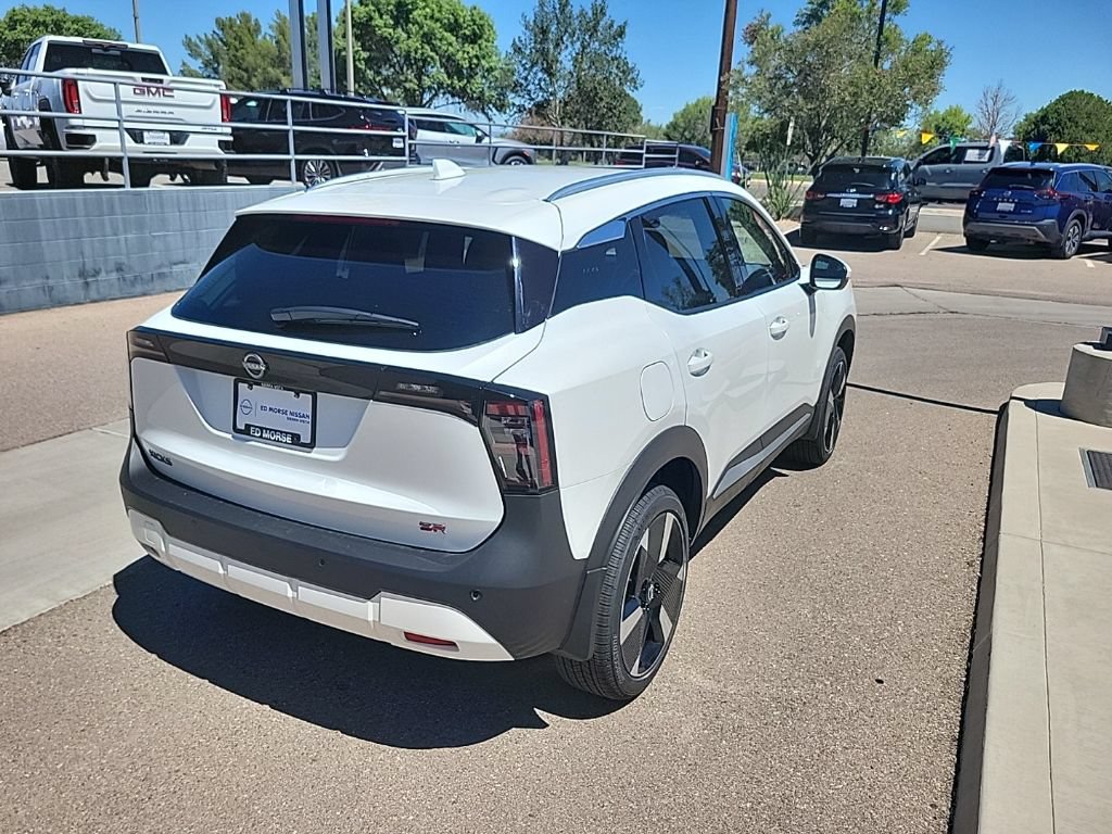 New 2025 Nissan Kicks SR FWD image 7