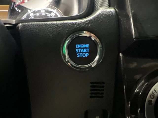 Used 2023 Toyota 4Runner TRD Off-Road Premium w/ Moonroof Package AWD/4WD image 26
