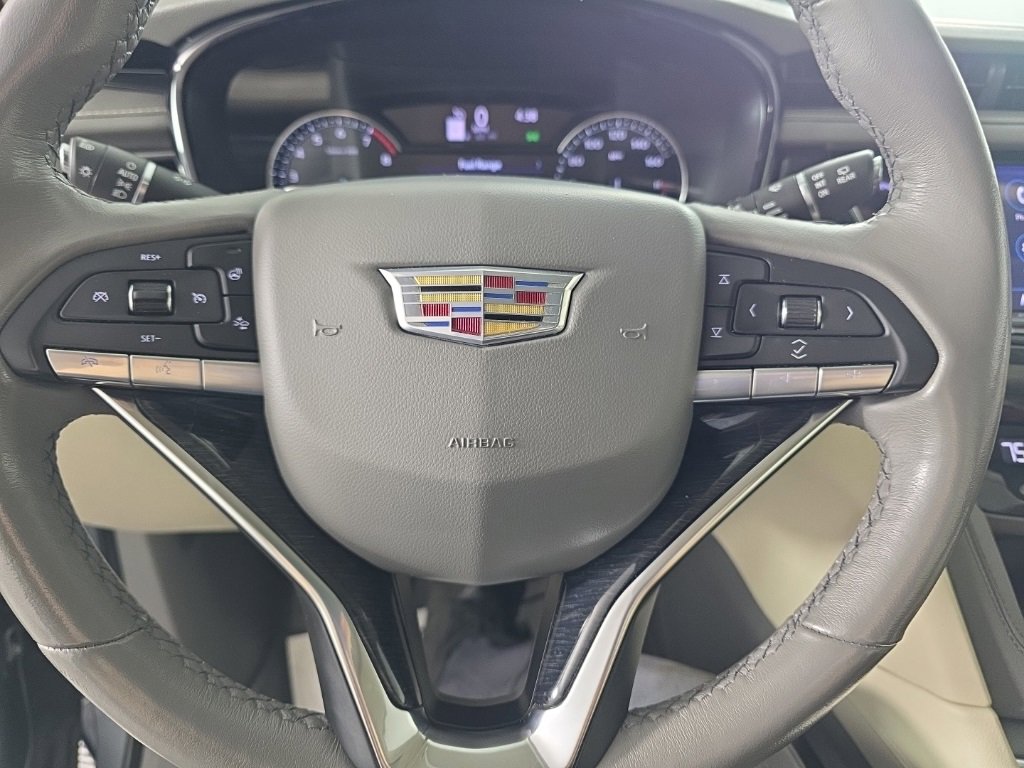 Used 2022 Cadillac XT6 Premium Luxury image 27