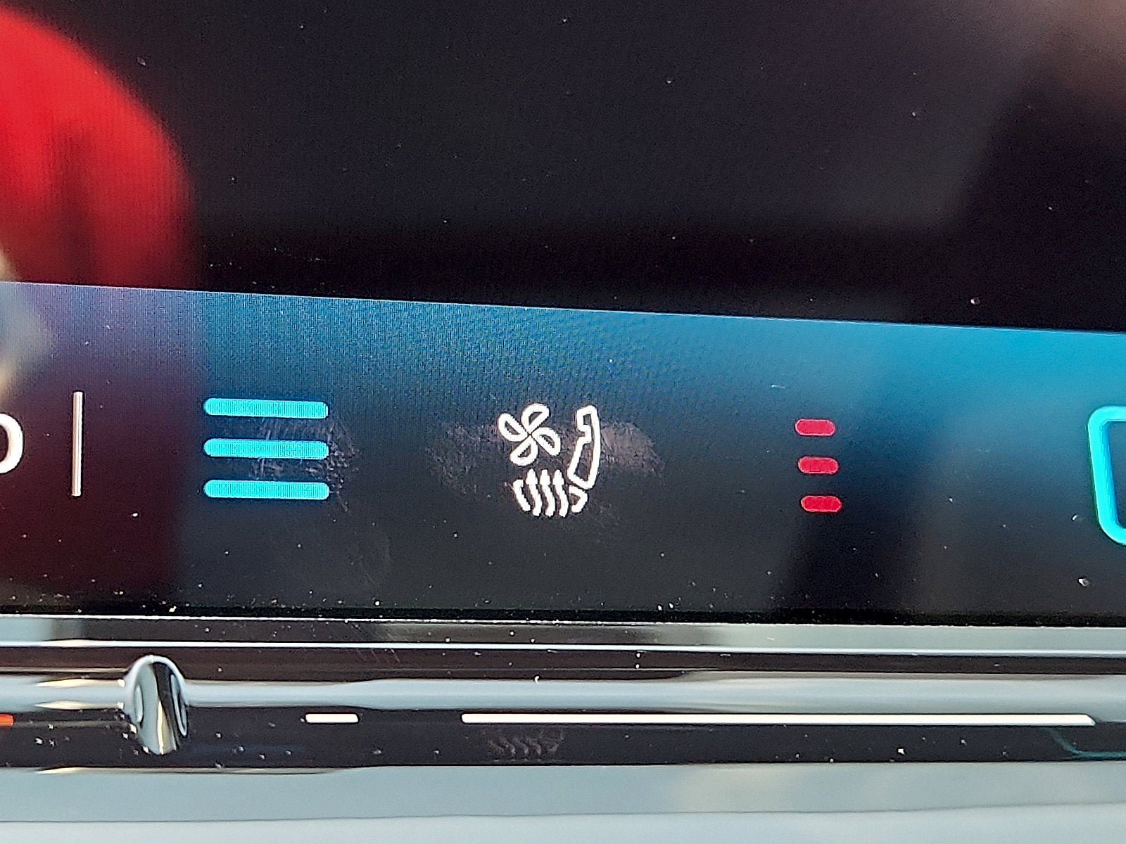 Certified 2025 Volkswagen Tiguan SEL R-Line AWD/4WD image 23