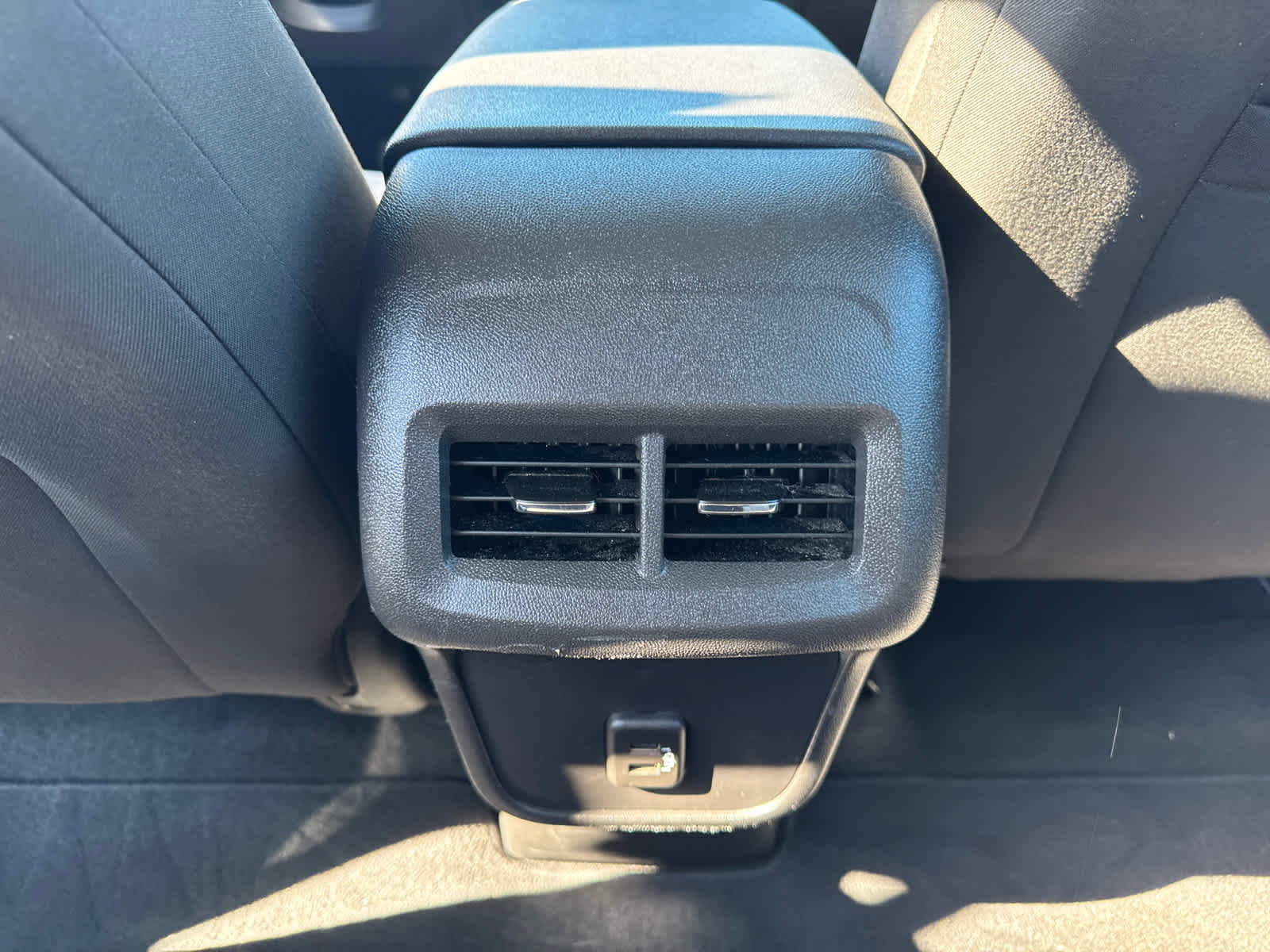 Used 2023 Chevrolet Equinox LS w/ Midnight Edition image 28