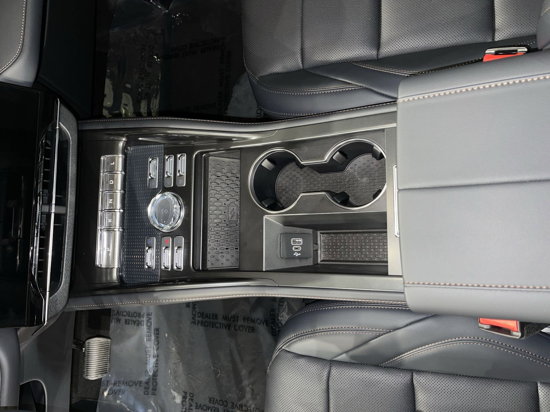 New 2024 Lincoln Nautilus Premier w/ Equipment Group 102A image 26