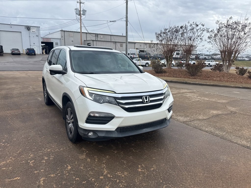 Used 2017 Honda Pilot EX-L image 2