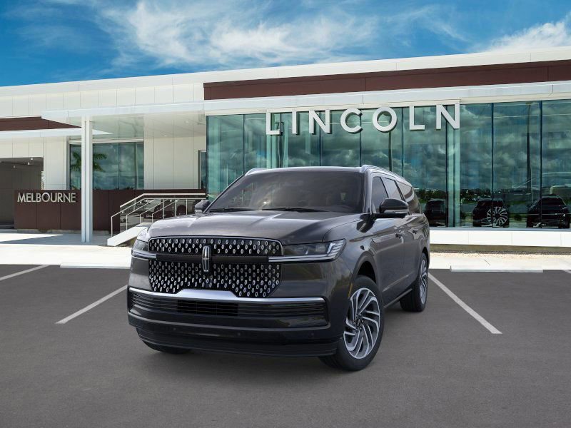 New 2025 Lincoln Navigator L Reserve image 2