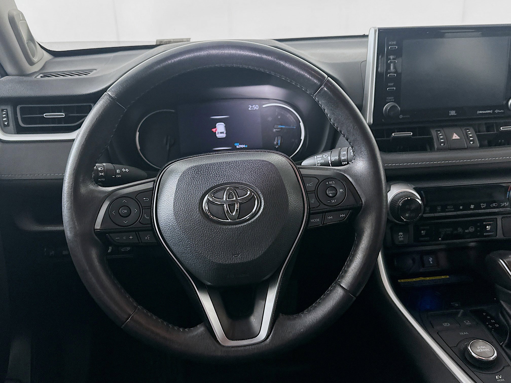Used 2021 Toyota RAV4 Limited image 18
