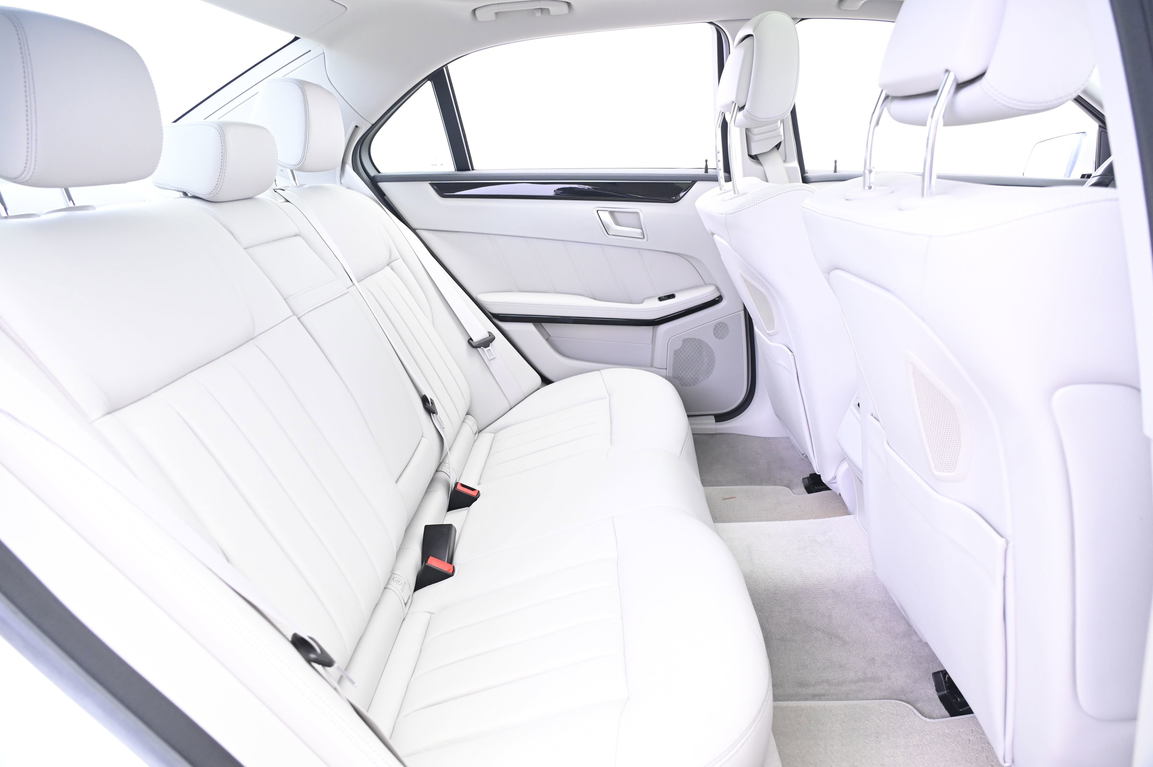 Used 2015 Mercedes-Benz E 400 4MATIC Sedan image 18