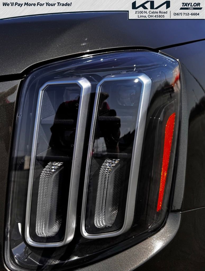 Used 2024 Kia Telluride EX w/ EX Captain's Chair Package image 23