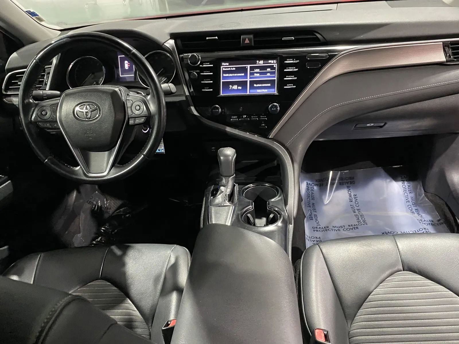 Used 2019 Toyota Camry SE w/ Carpet Mat Package FWD image 5